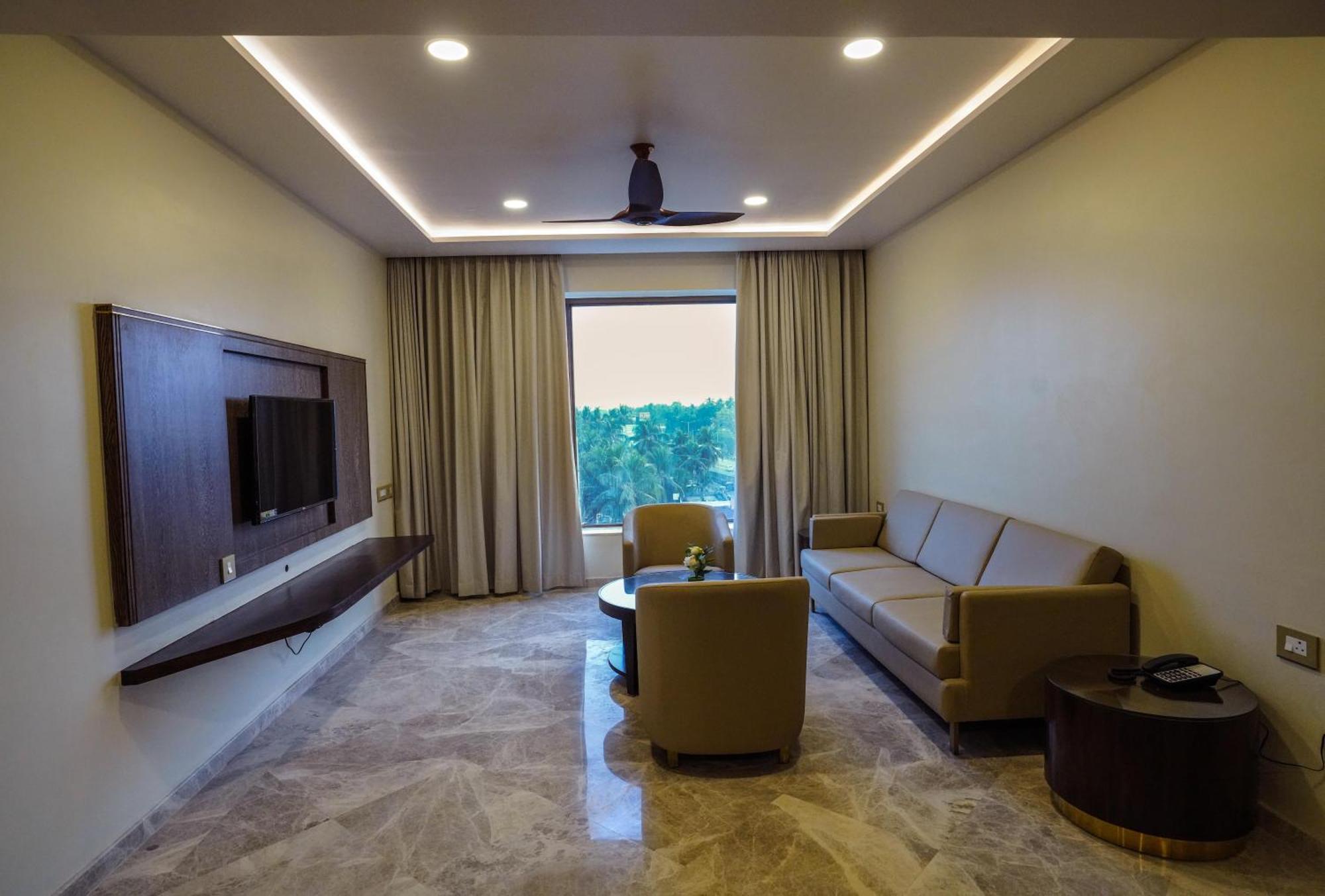 Uva Manish Hotel Kundapur Ngoại thất bức ảnh